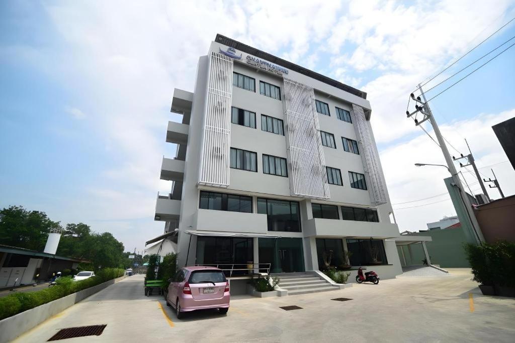 Chanthaburi Center Kültér fotó